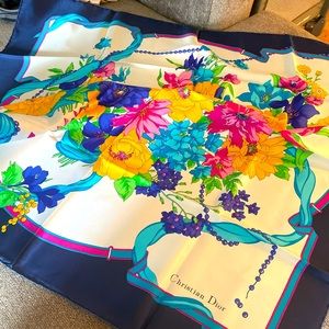 ❌SOLD❌Authentic christian dior scarf